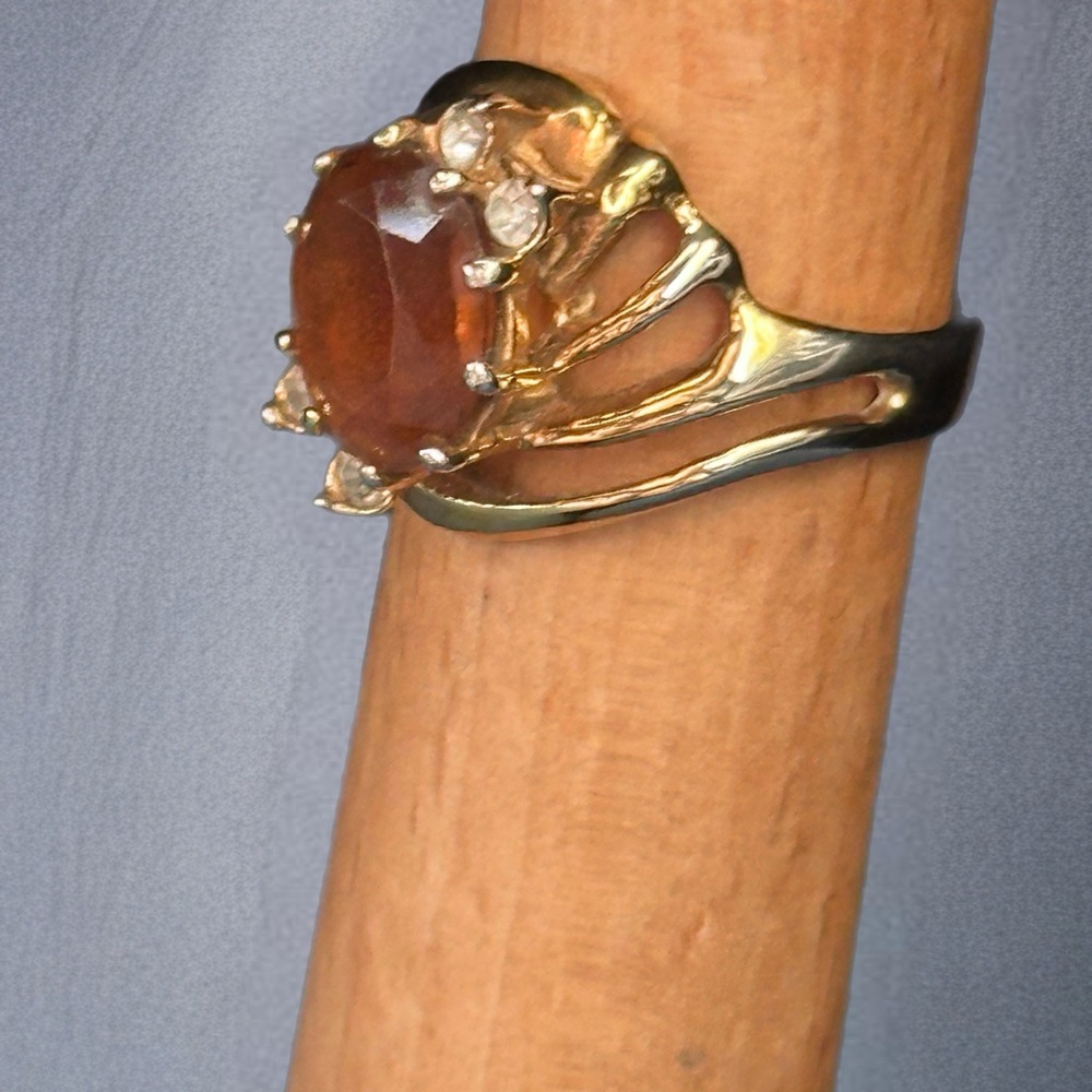 Vintage 18k G.E Cocktail ring with Orange Cubic Zirconia Centerpiece - Sz 6